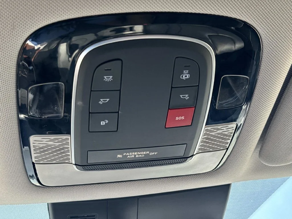 Used 2025 Silver Hyundai SEL image 42