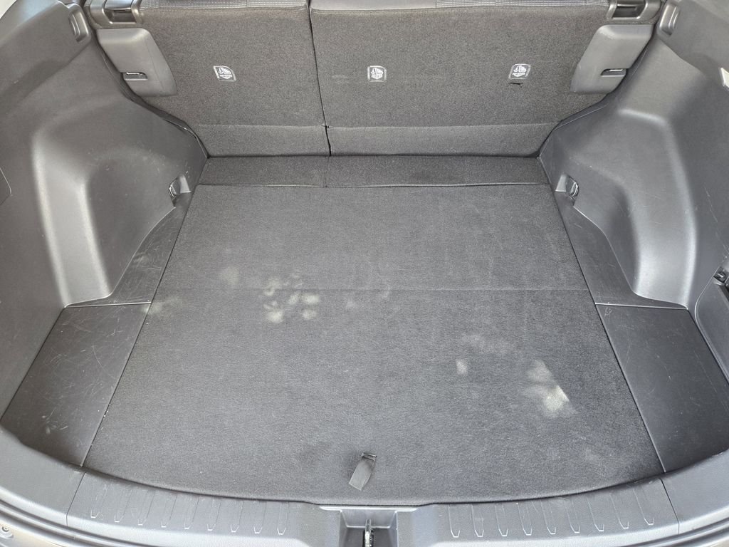 2024 Toyota RAV4 LE - Photo 21
