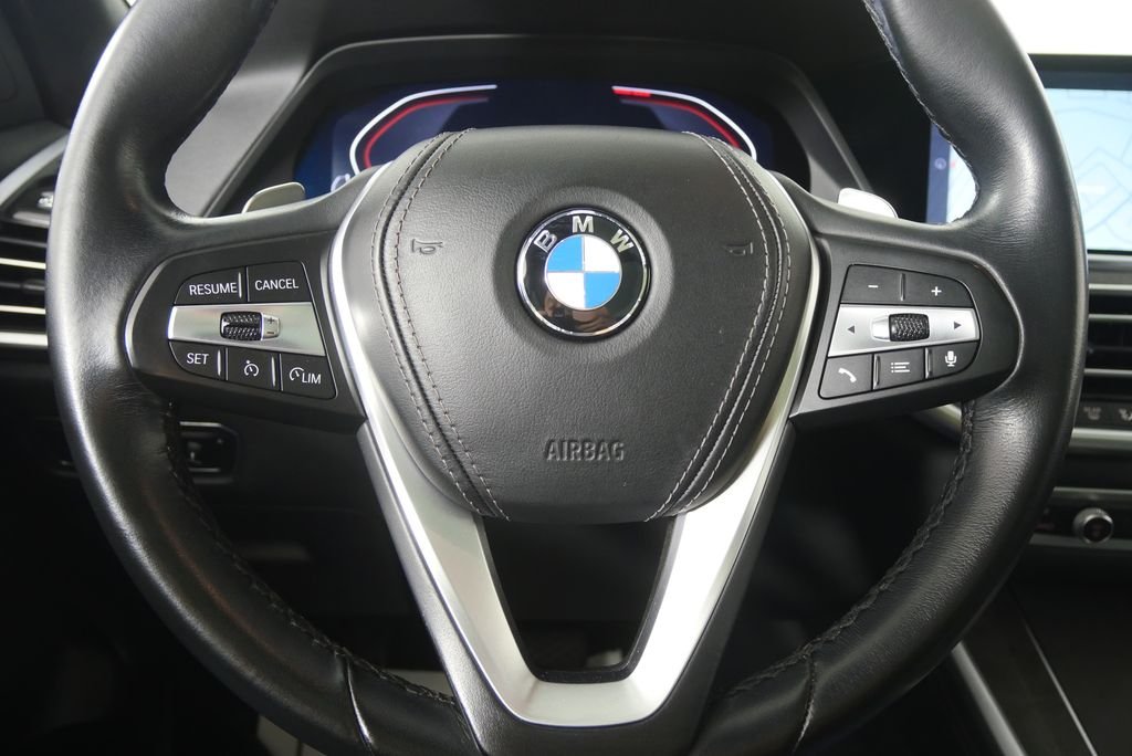 Used 2023 Mineral White Metallic BMW sDrive40i image 18