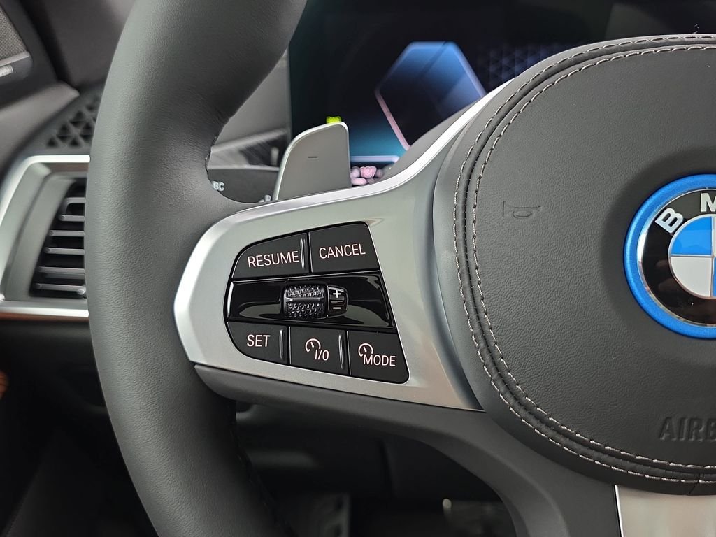 New 2026 Black Sapphire Metallic BMW xDrive50e image 17