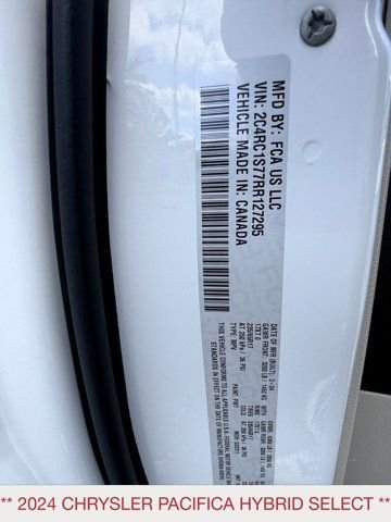 Used 2024 White Chrysler Select image 15