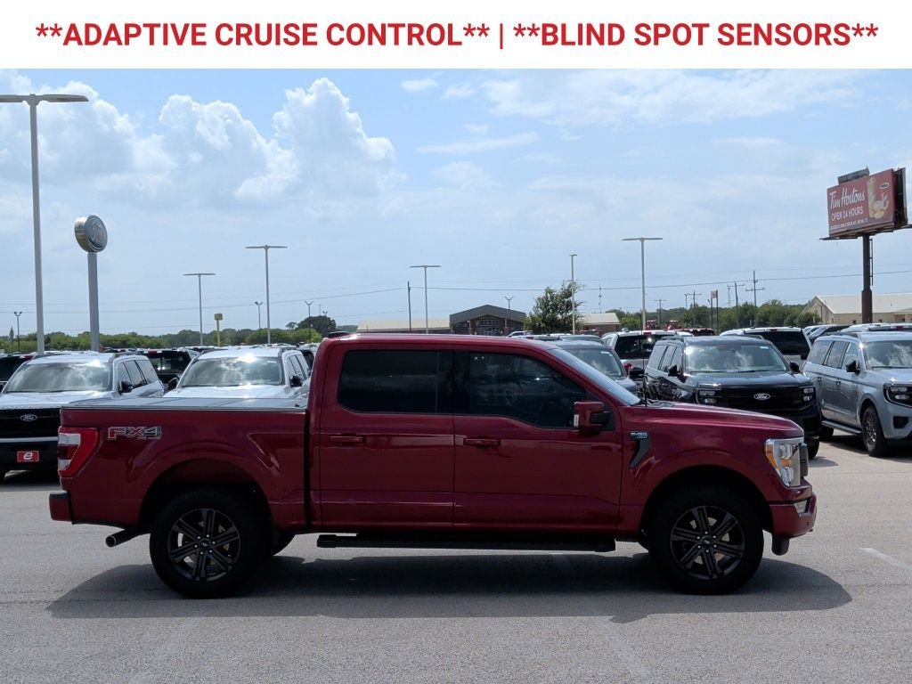 Used 2022 Rapid Red Metallic Tinted Clearcoat Ford Lariat image 10