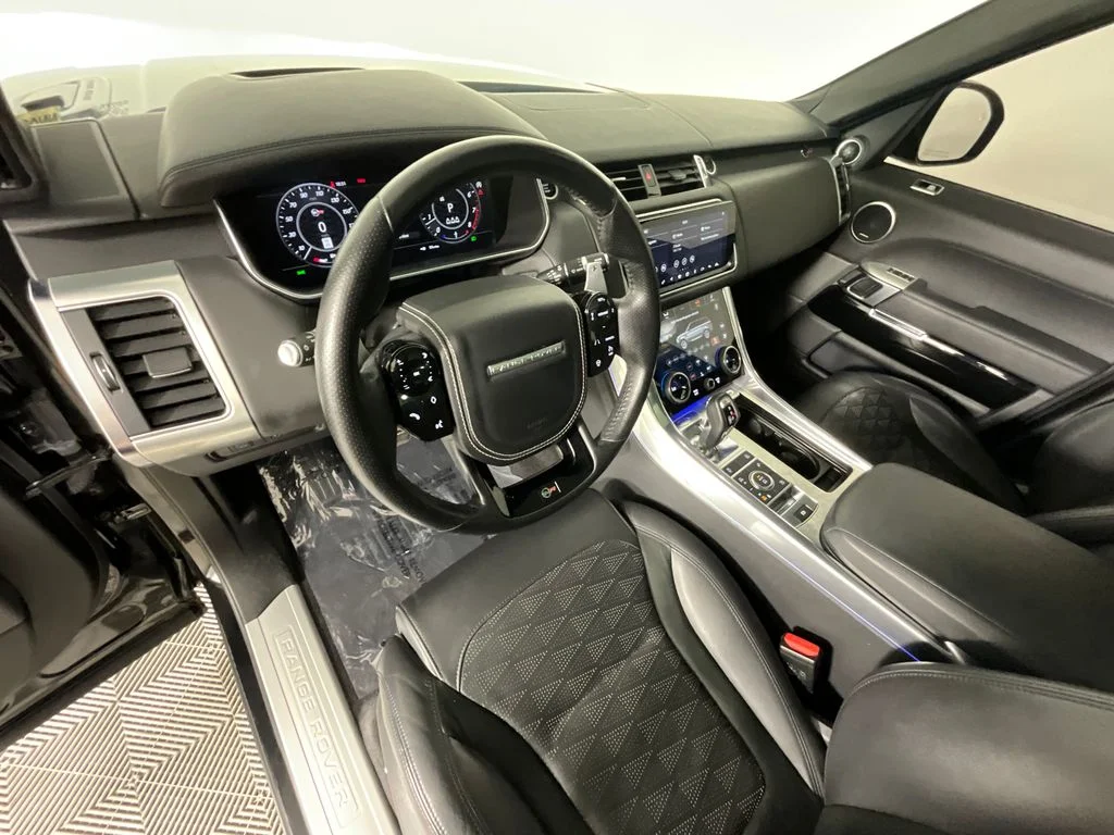 Used 2022 Black Land Rover SVR image 15