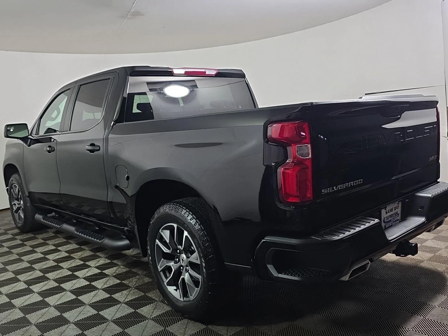 Used 2023 Black Chevrolet RST image 9