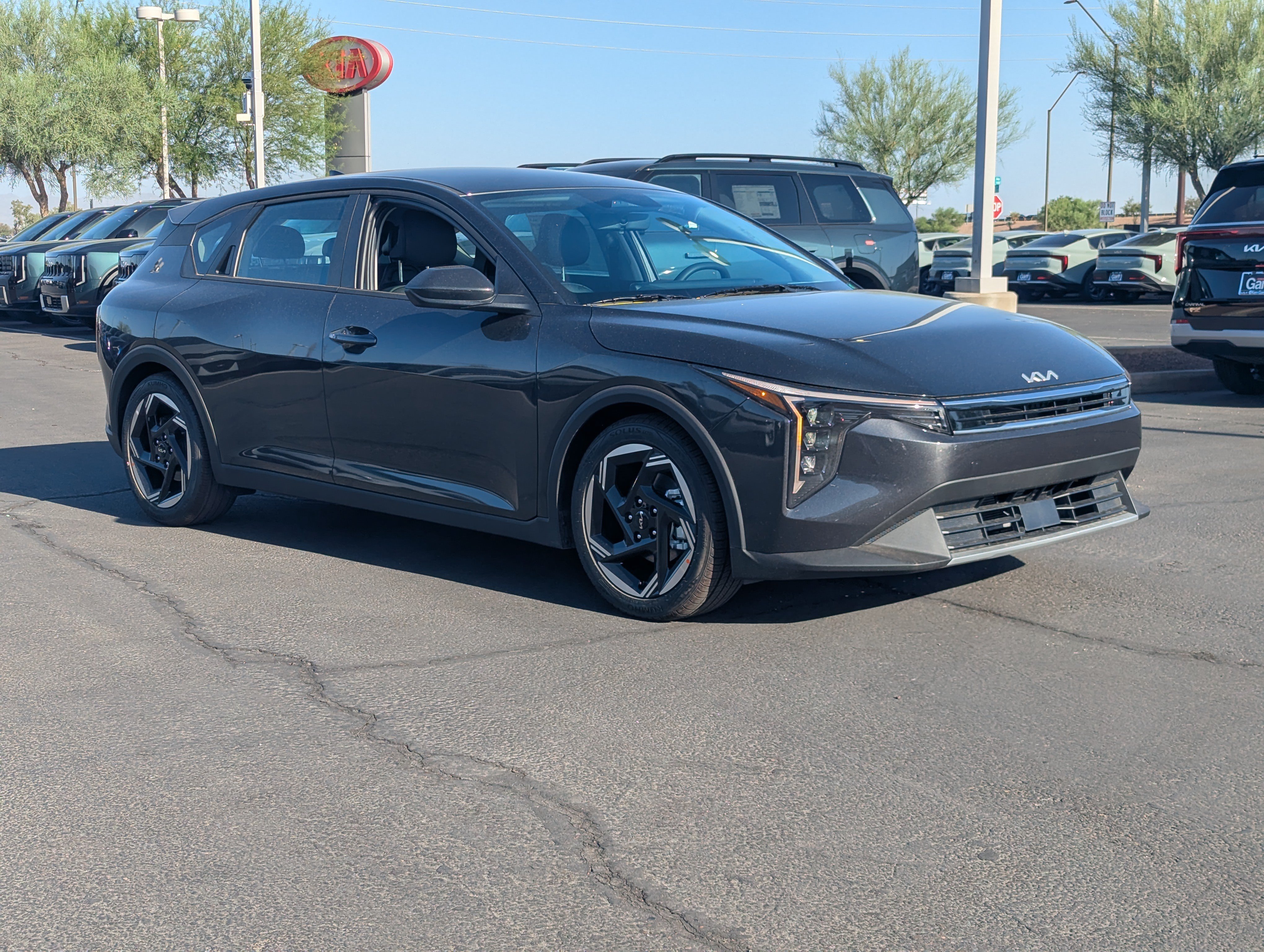 New 2026 Interstellar Gray Kia EX image 6