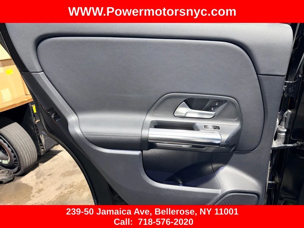Used 2021 Black Mercedes-Benz GLA 250 image 38