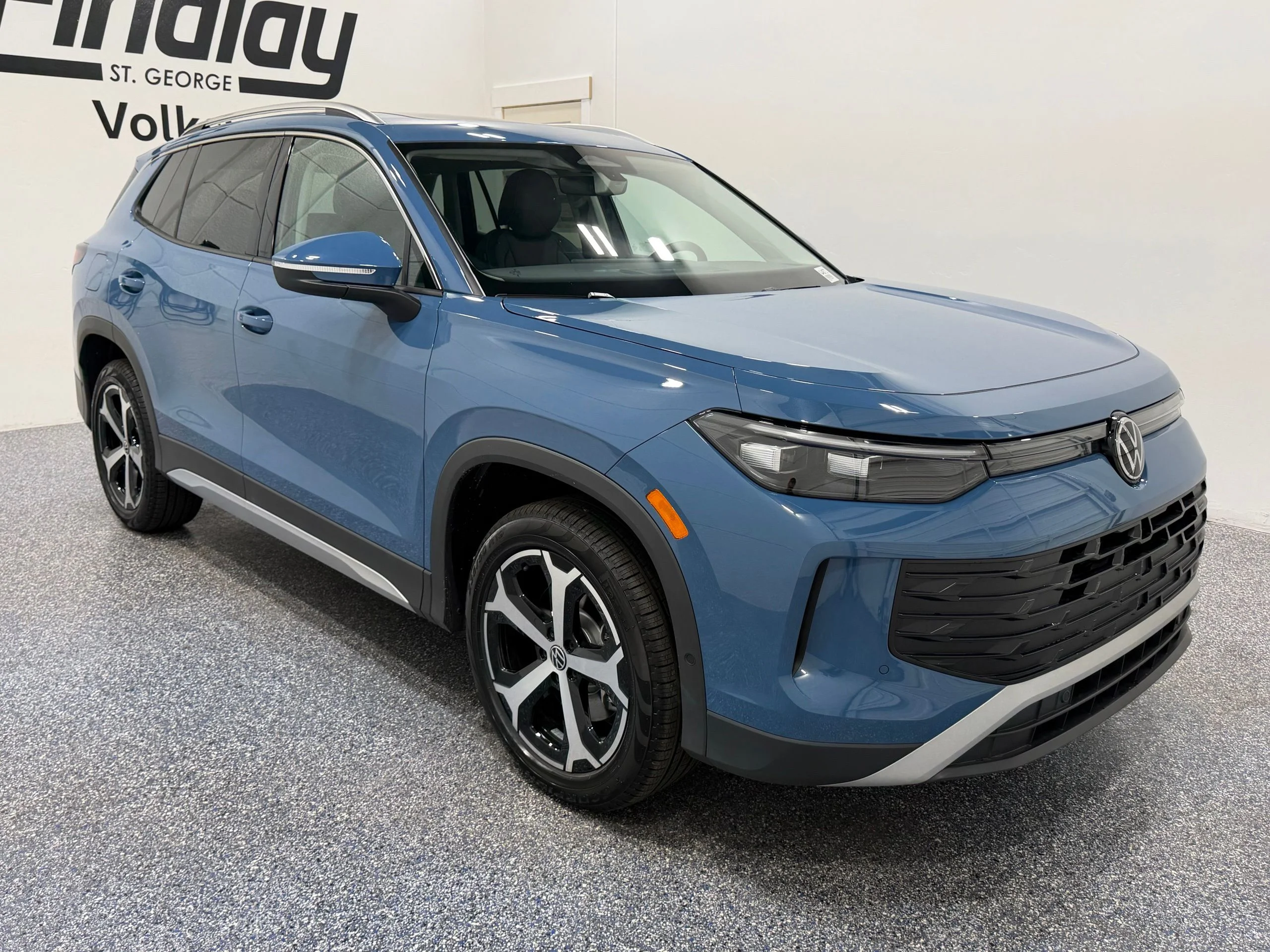 New 2026 Blue Volkswagen SE image 9