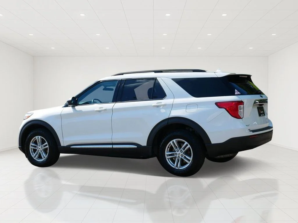 Certified Used 2023 White Ford XLT image 4