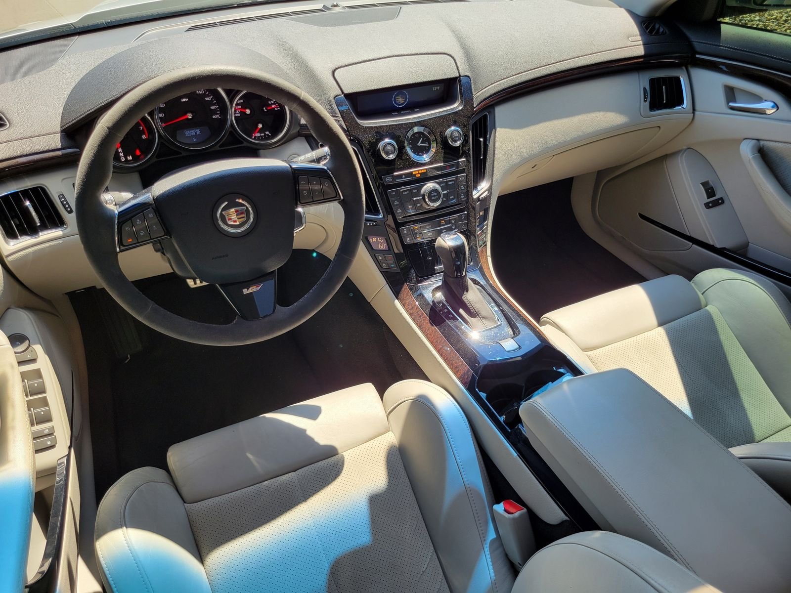 Used 2012 Silver Cadillac Base image 27