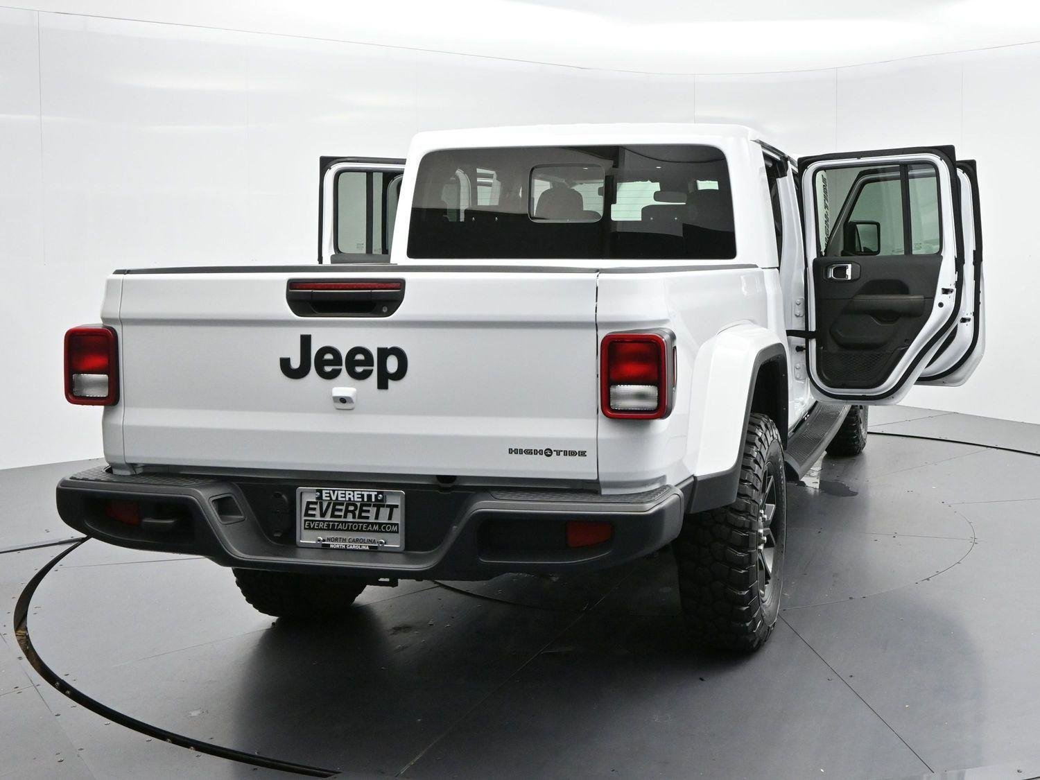 Used 2025 White Jeep High Tide image 36
