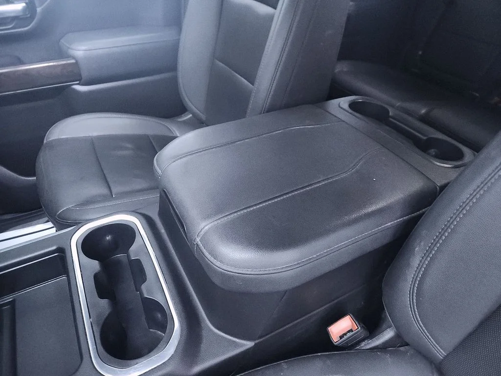 Used 2023 Silver GMC SLT image 23