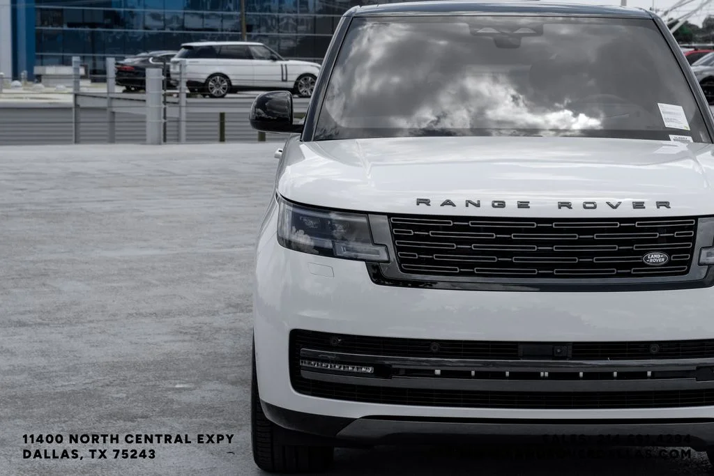 New 2026 Fuji White Land Rover SE image 56