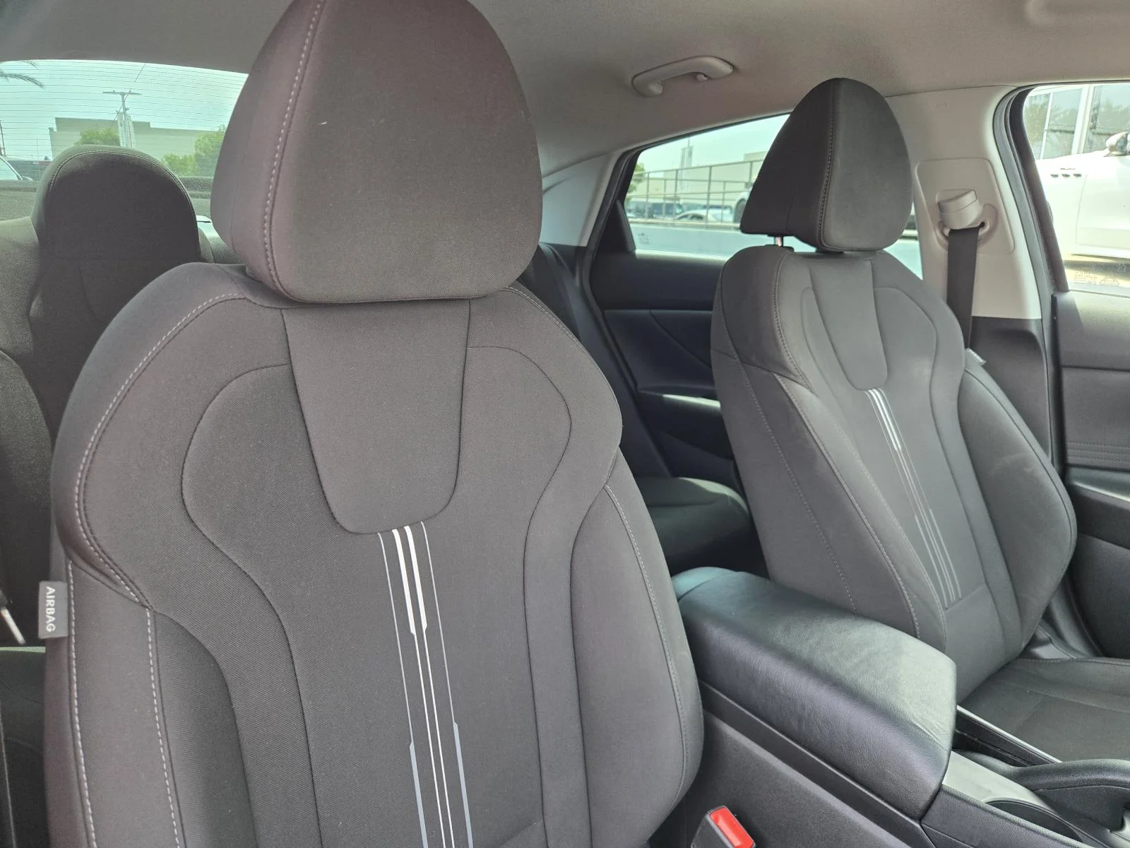 Used 2022 Phantom Black Hyundai SEL IVT image 31