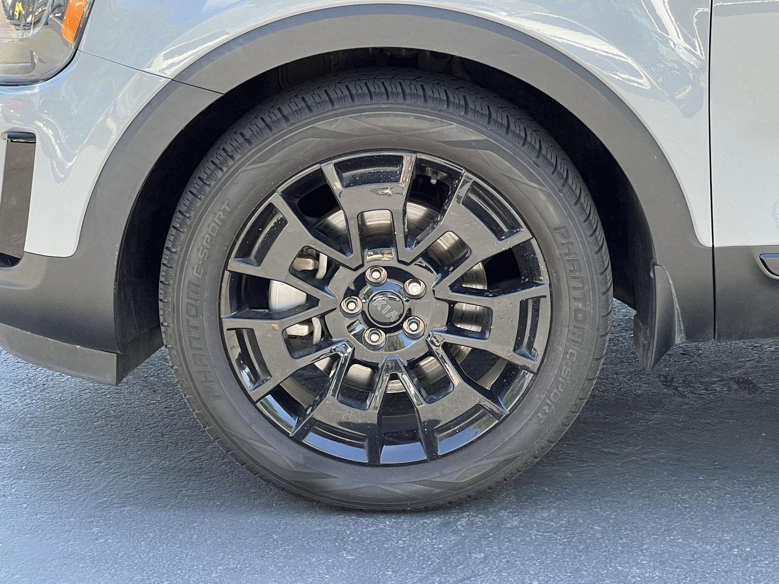 2021 Kia Telluride EX - Photo 13