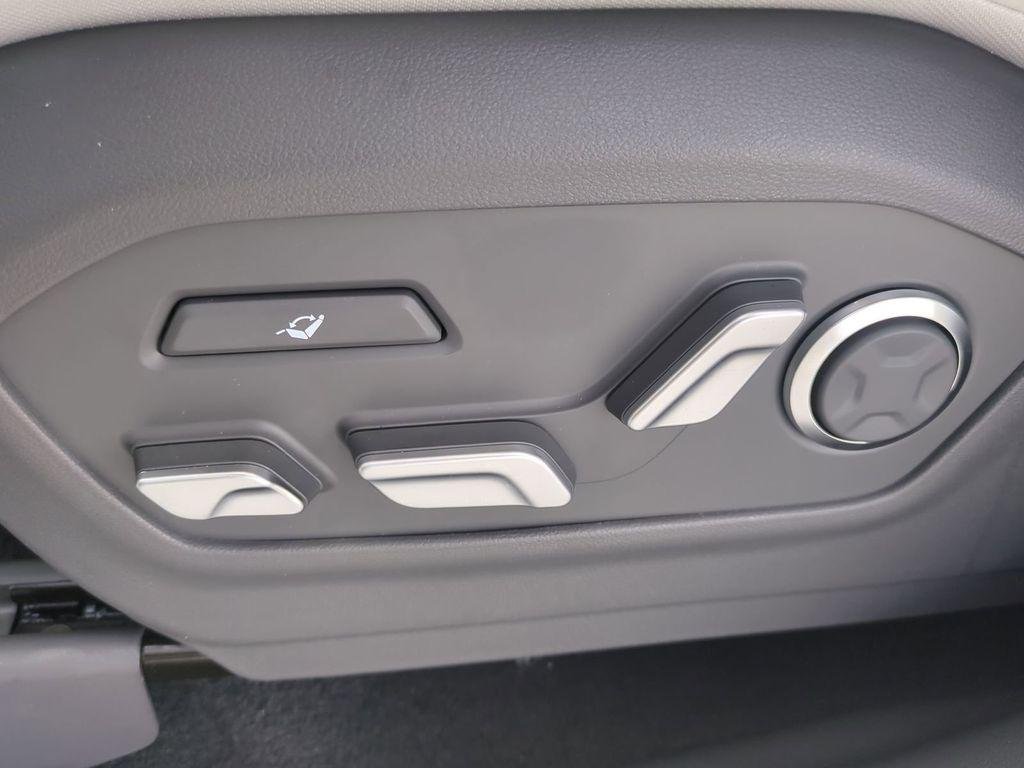 New 2026 White Hyundai Calligraphy FWD image 24