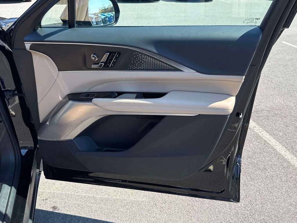 Used 2025 Stellar Black Metallic Cadillac Sport 3 image 27