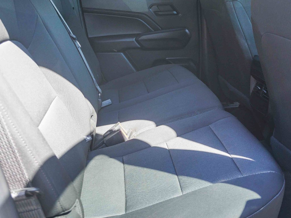 Used 2023 White Chevrolet Trail Boss image 13