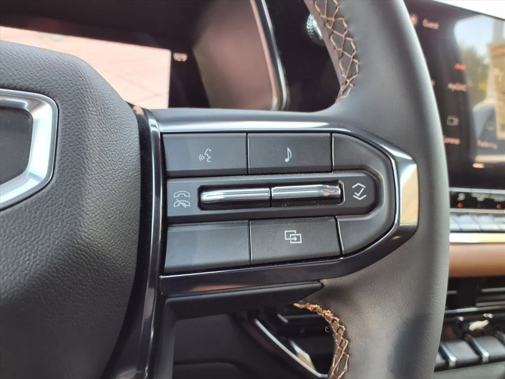 2026 GMC Canyon AT4 - Photo 8