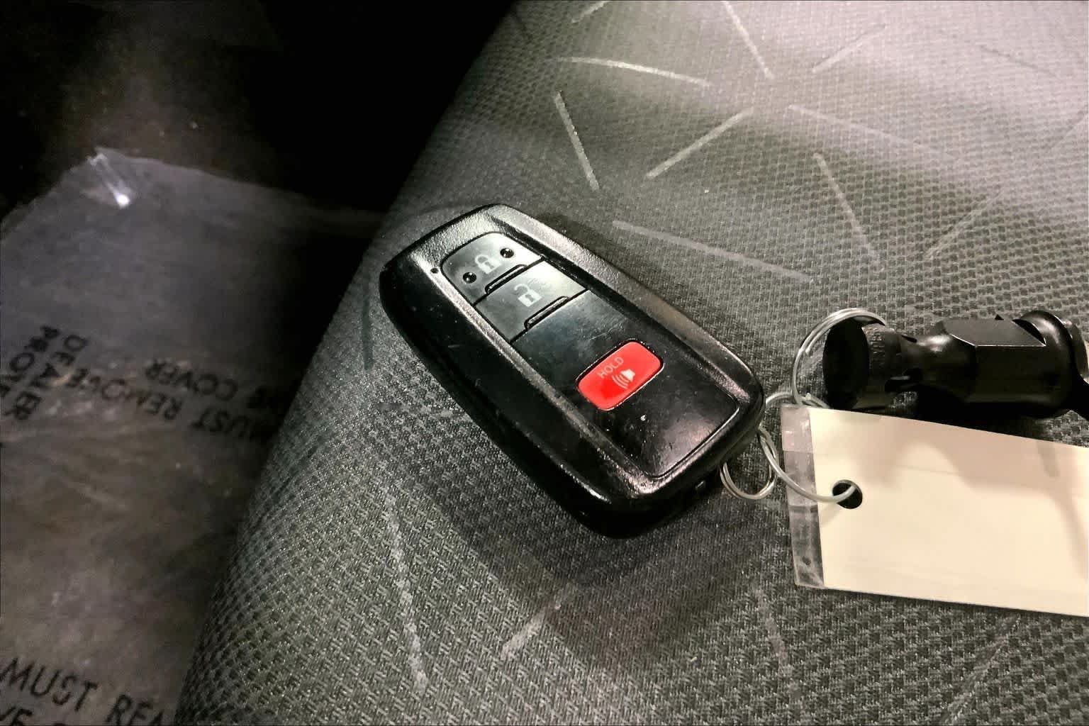 Used 2024 Magnetic Gray Metallic Toyota Hybrid XLE image 15