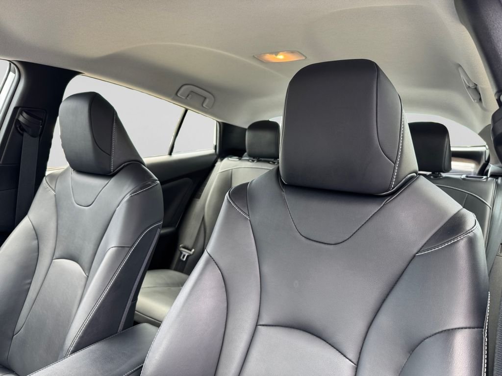 Used 2021 Pearl Toyota Limited image 18