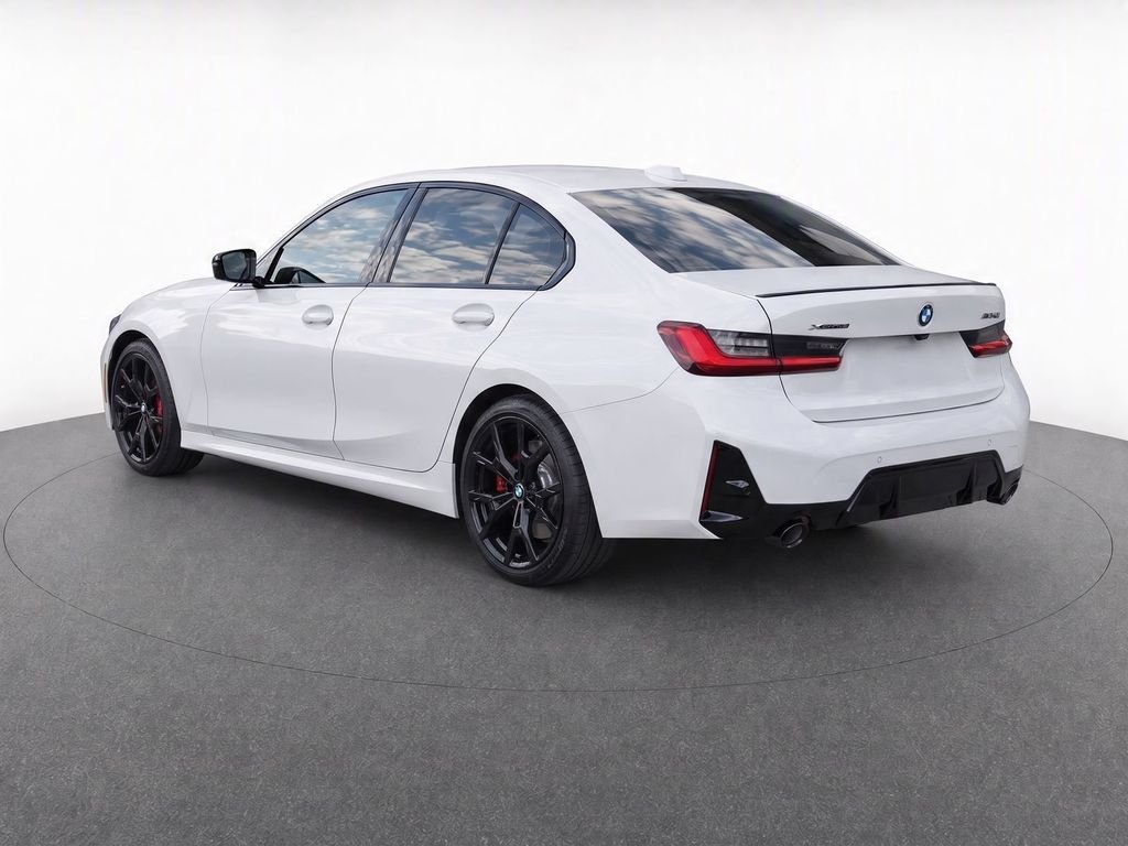 New 2026 Mineral White Metallic BMW 330i xDrive image 4