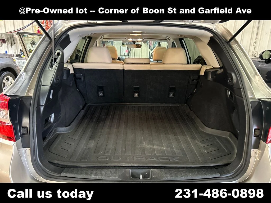 Used 2018 Gray Subaru 2.5i image 28