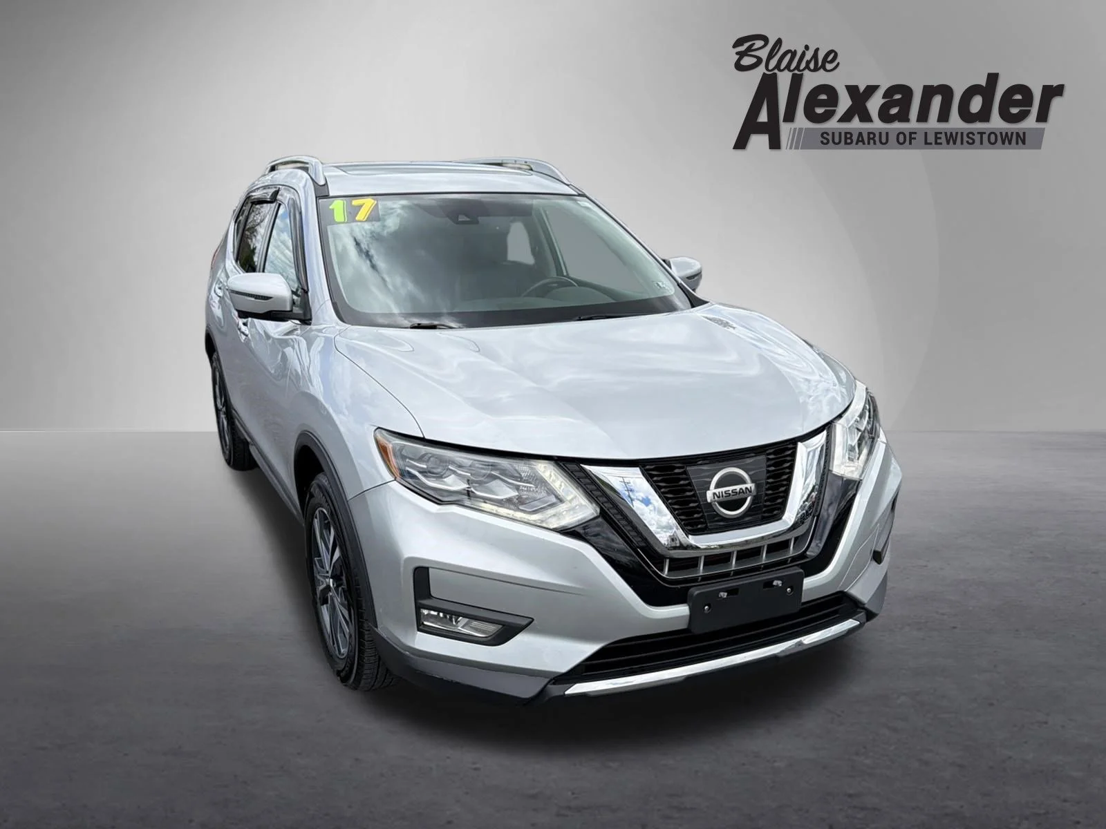 Used 2017 Brilliant Silver Nissan SL image 1