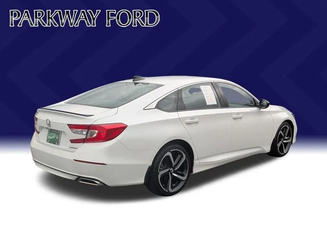 Used 2022  Honda Sport image 5