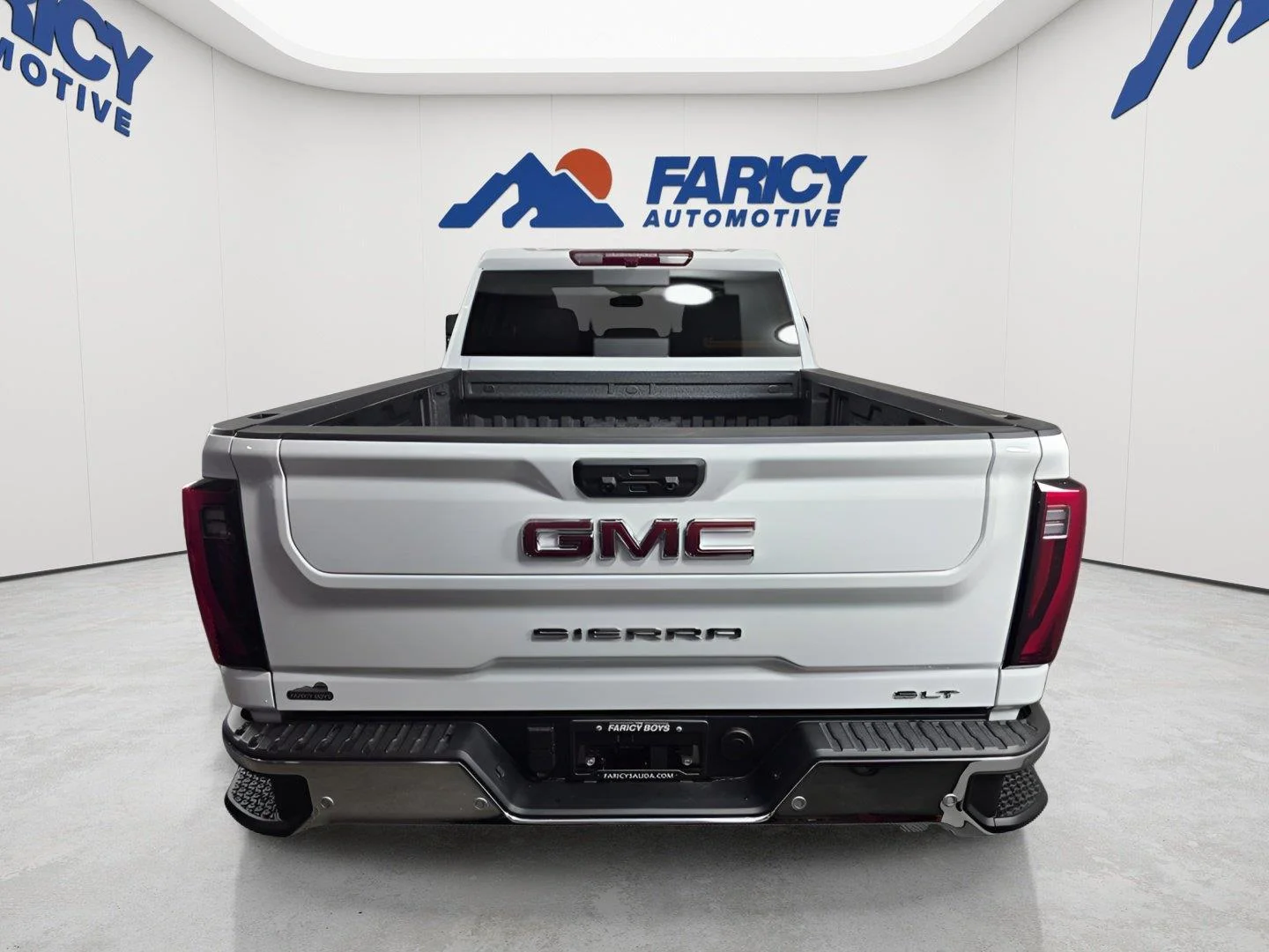 2025 GMC Sierra 2500HD SLT - Photo 7