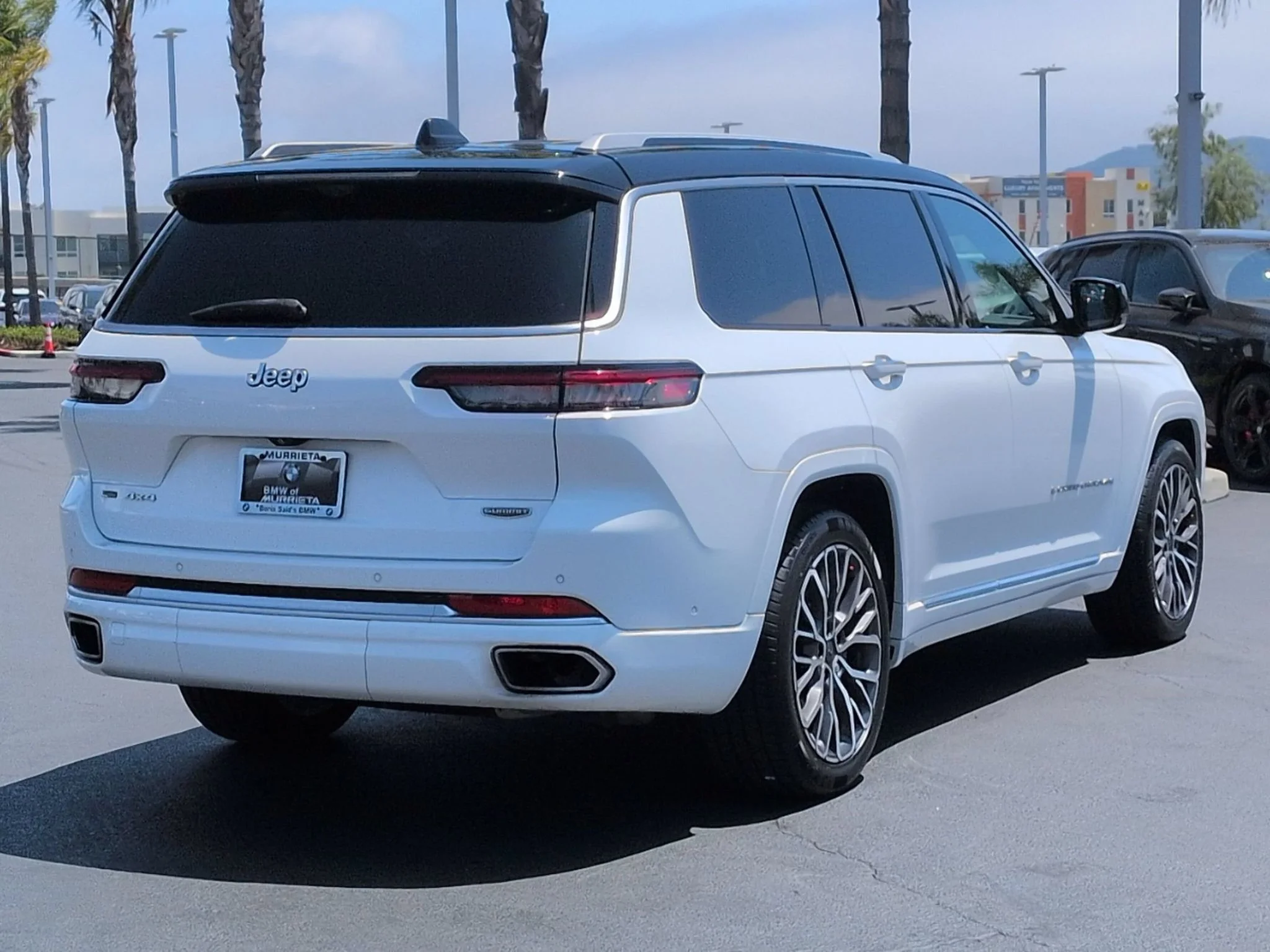 Used 2023 Bright White Clearcoat Jeep Summit Reserve image 8