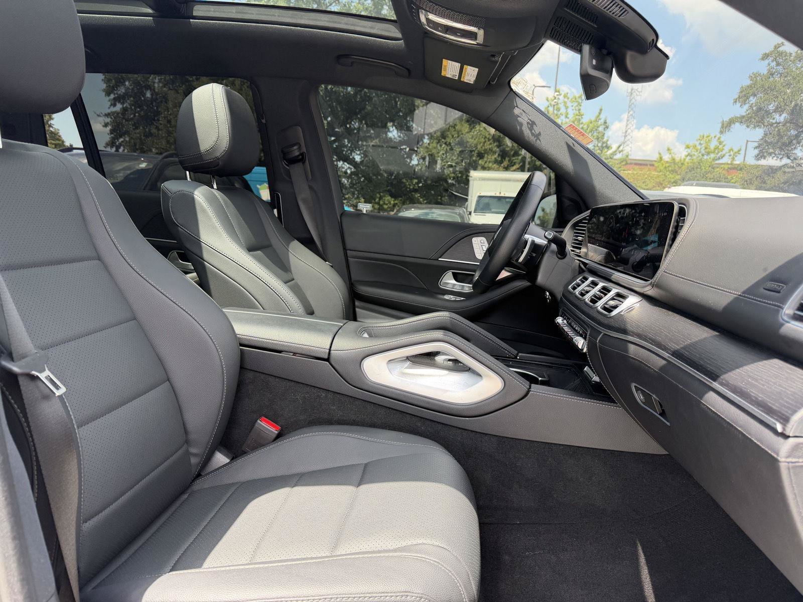 Certified Used 2025 MANUFAKTUR Alpine Grey Mercedes-Benz GLS 450 image 32