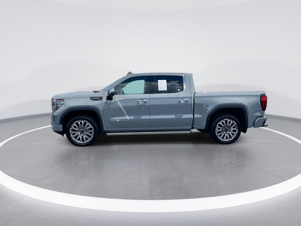 Used 2025 Gray GMC Denali Ultimate image 5