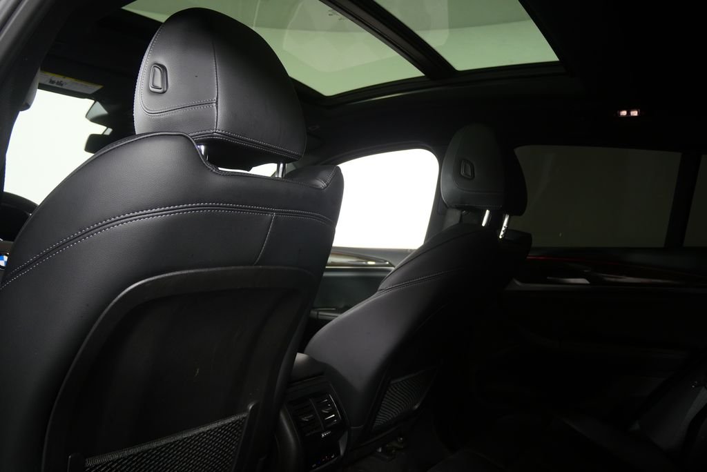 Used 2023 Black Sapphire Metallic BMW xDrive30i image 12