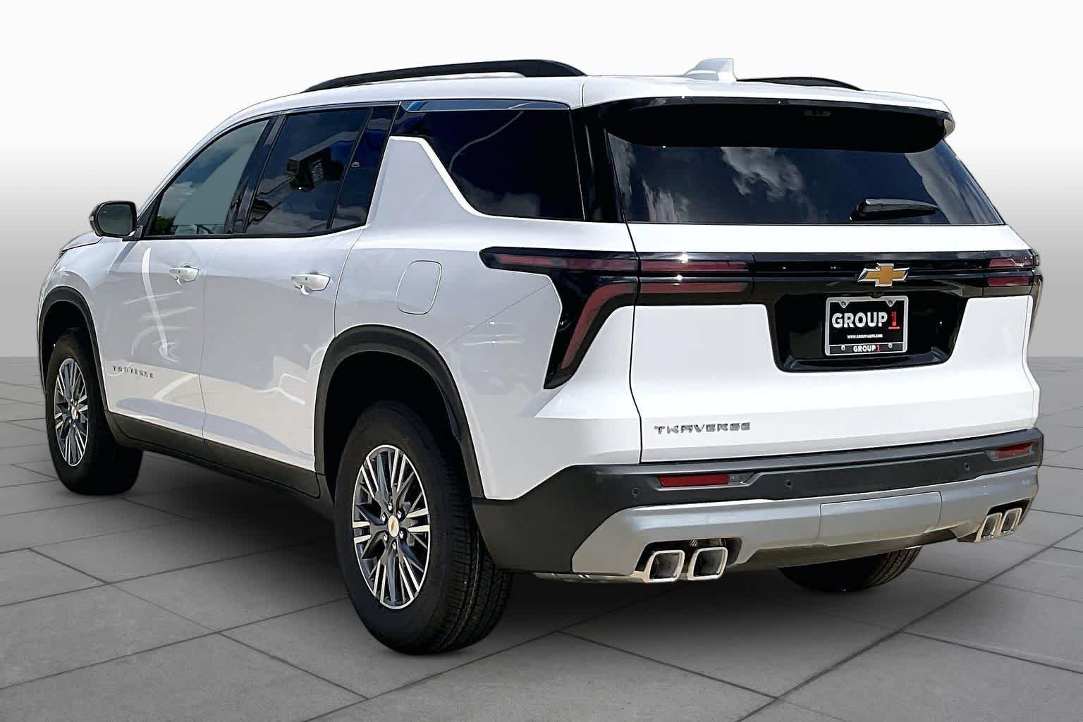 New 2027 Summit White Chevrolet LT image 4