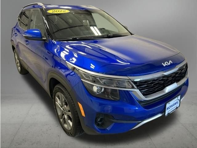 Used 2022 Neptune Blue Kia S image 8