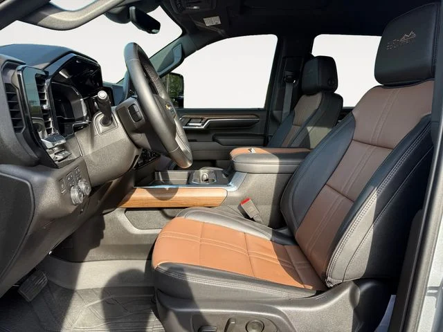 2024 Chevrolet Silverado 3500HD High Country - Photo 9