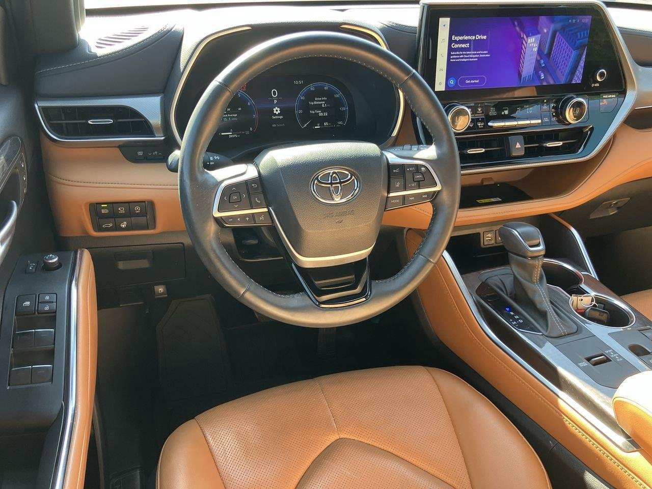 Used 2024 Gray (Magnetic Gray Metallic) Toyota Platinum image 17