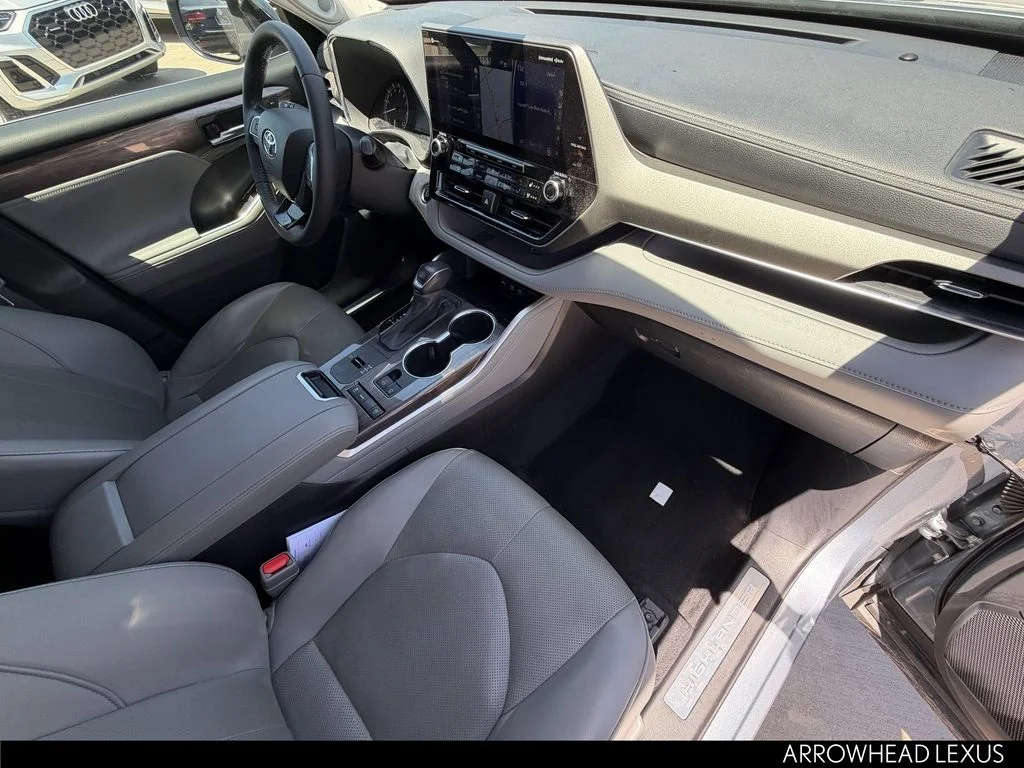 Used 2020 Gray Toyota Limited image 11