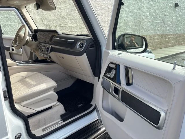 Used 2026 MANUFAKTUR Moonlight White Magno Mercedes-Benz G 63 AMG® image 21
