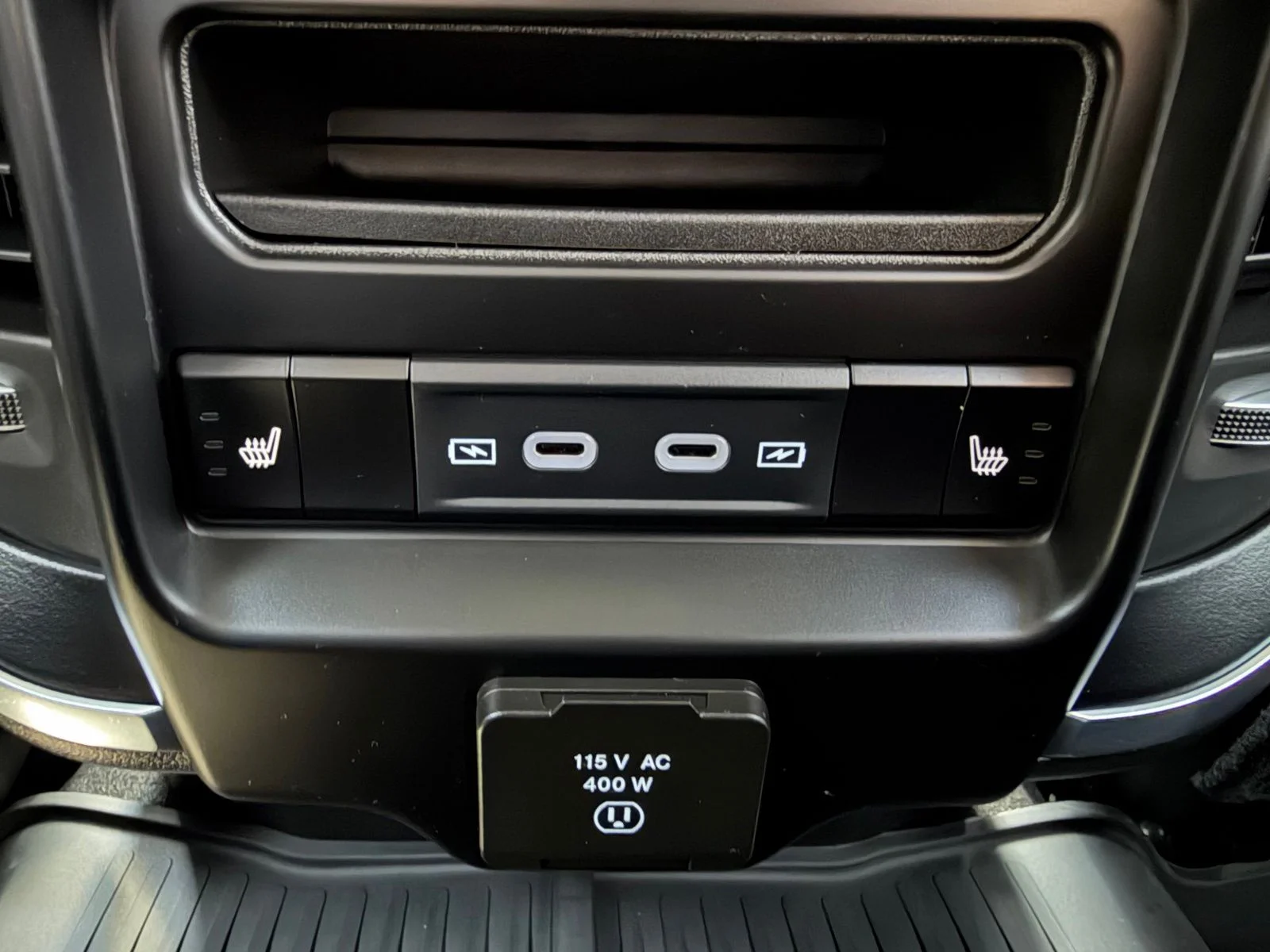New 2026 Ceramic Gray Clear-Coat Exterior Paint RAM Laramie image 31