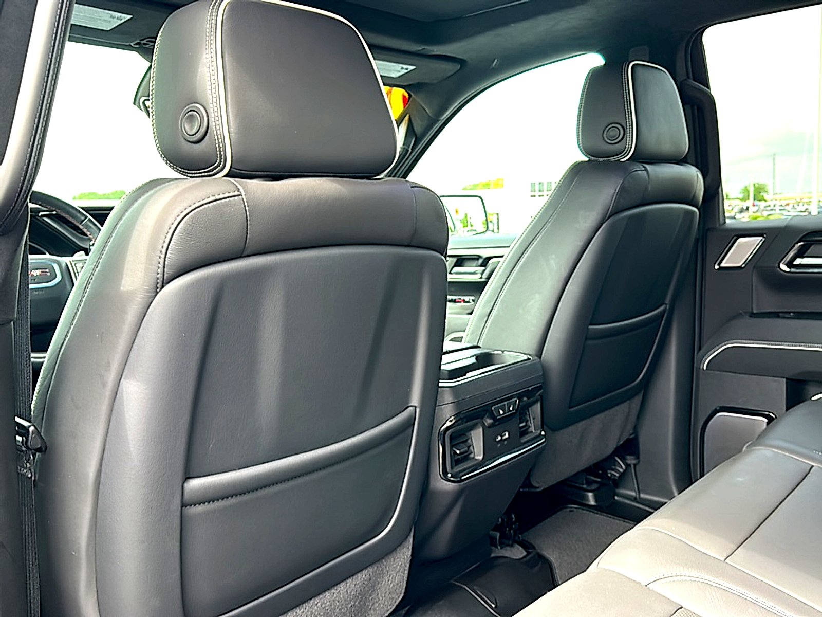 Used 2024 Onyx Black GMC AT4X image 18