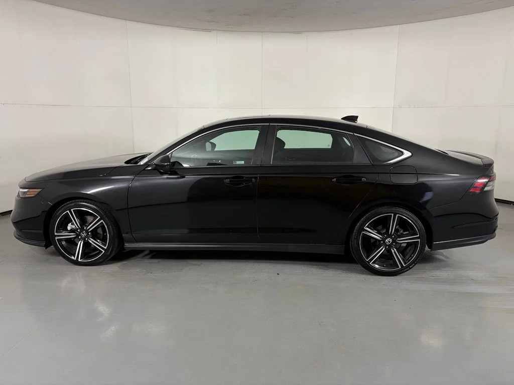 Used 2023 Black Honda Sport image 4