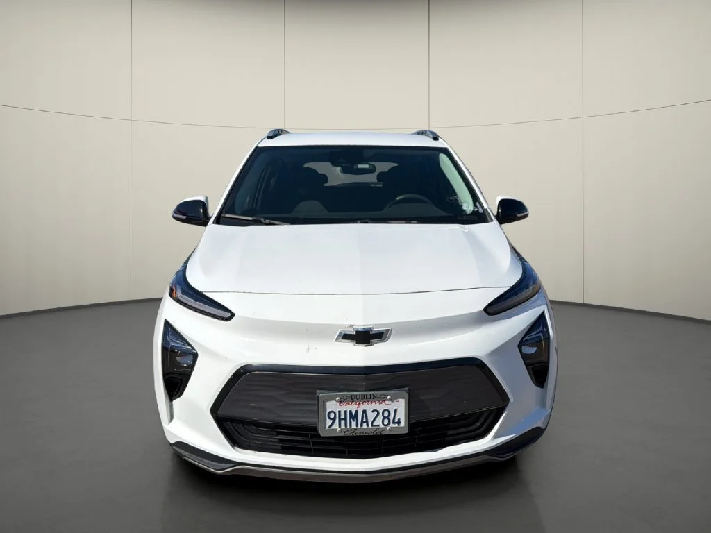 Used 2023 Chevrolet Bolt EUV LT with VIN 1G1FY6S03P4167340 for sale in Phoenix, AZ