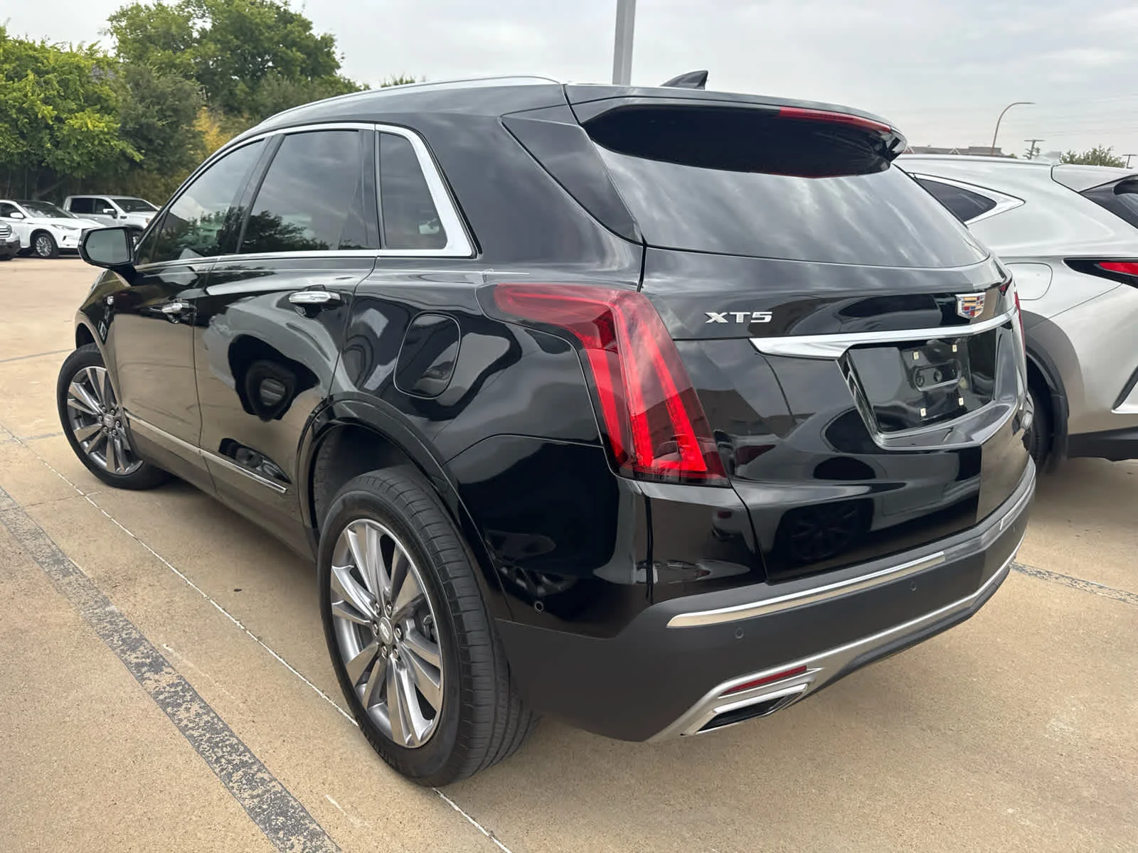 Used 2024 Stellar Black Metallic Cadillac FWD Premium Luxury image 4
