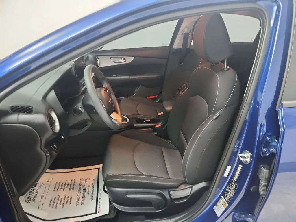 Used 2024 Blue Kia LXS image 15