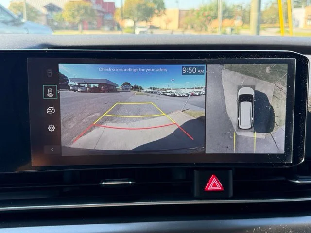 Used 2025  Kia SX image 24