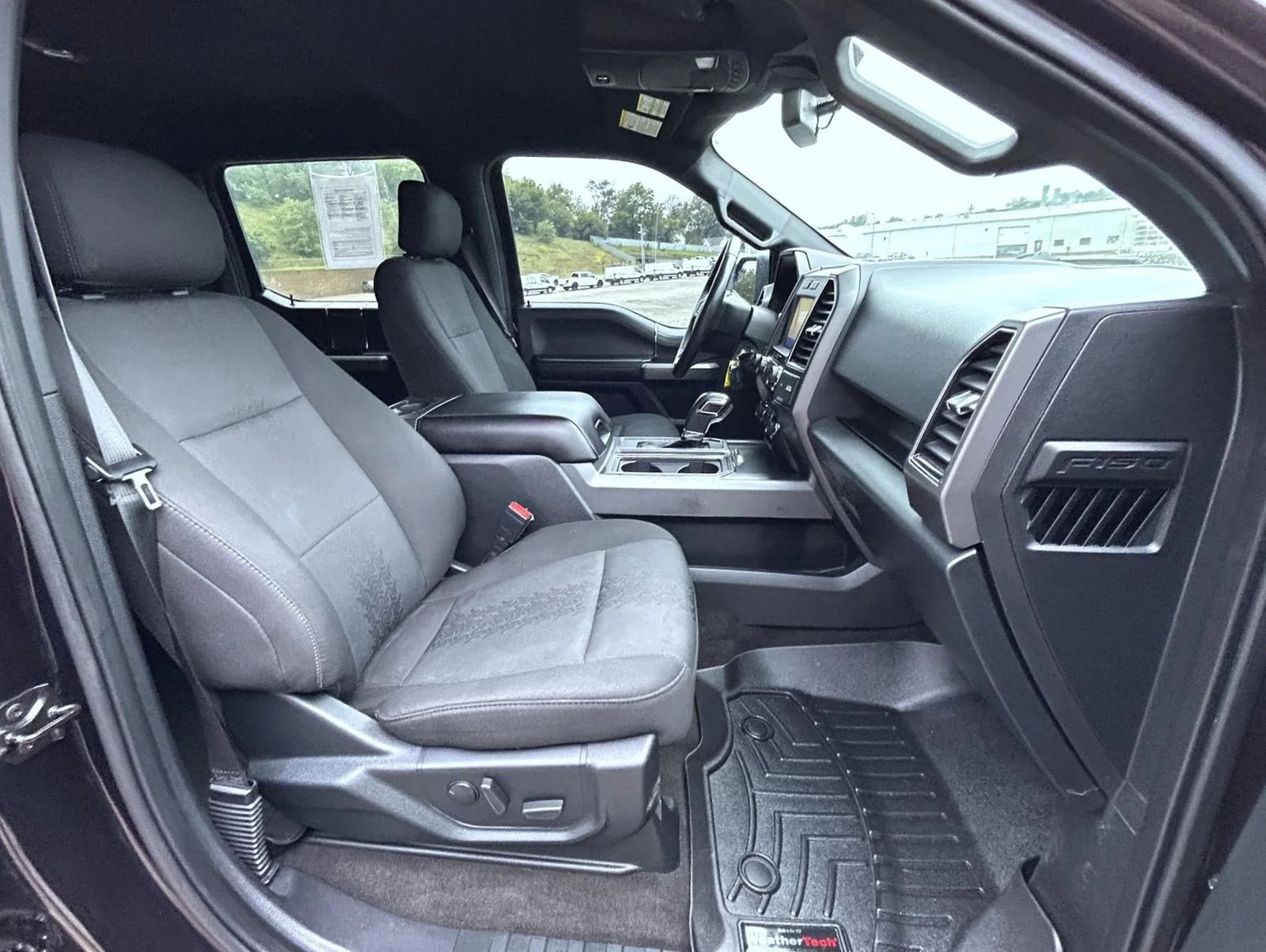Used 2020 Black Ford XLT image 15