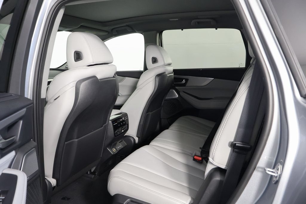 New 2026 Solar Silver Metallic Acura Technology Package image 6