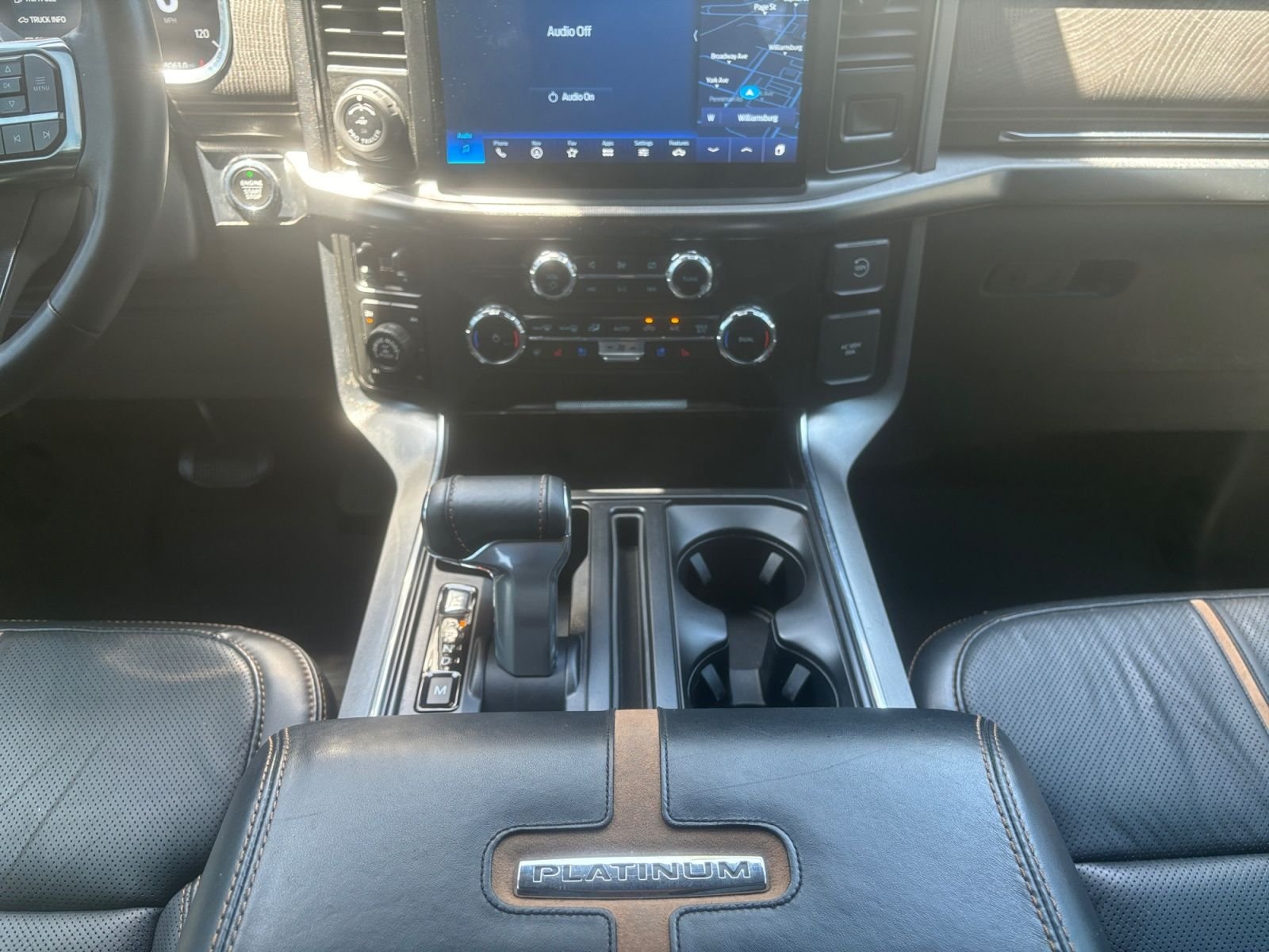 Used 2022 Silver Ford Platinum image 11
