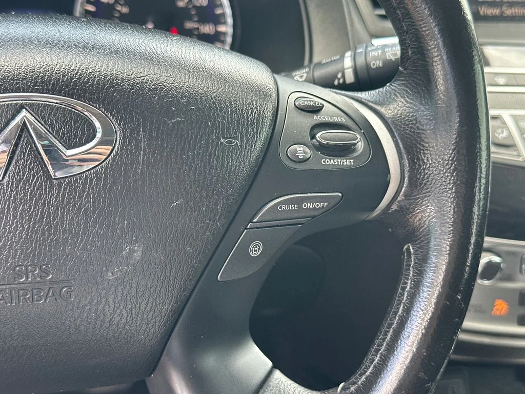 Used 2020 Gray INFINITI LUXE image 22